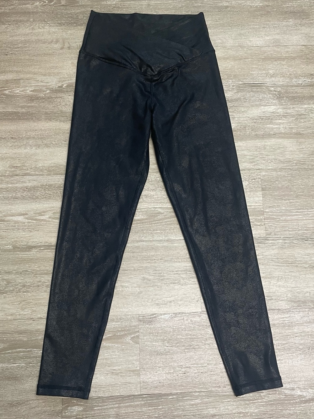 Aerie Offline Cross Front Black Leggings Size Small Short